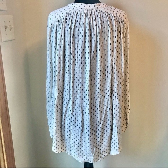 FREE PEOPLE Patterned Top Cream White Rune Runic Anchor Flower Long Sleeve - Picture 7 of 8